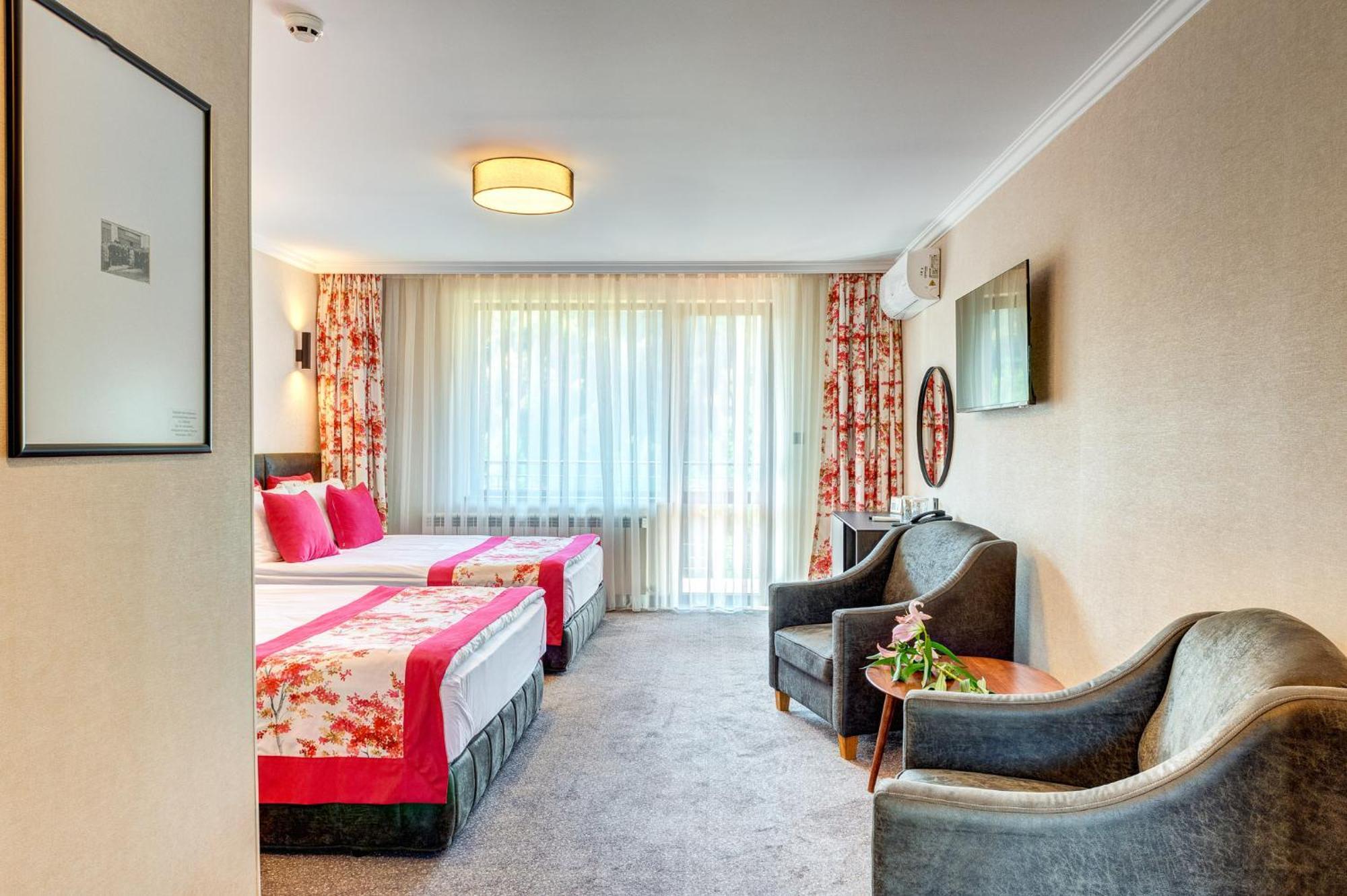Spa Hotel Kiparis Smolyan Exterior photo